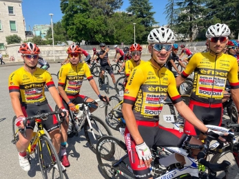 056